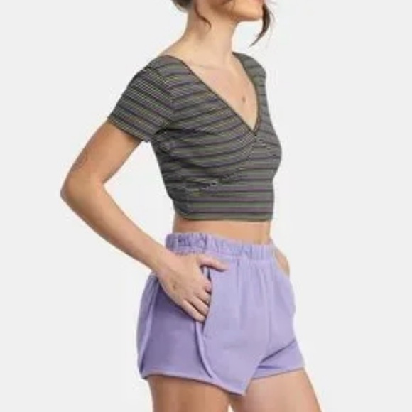 NWT RVCA Smitten Top - Picture 4 of 14